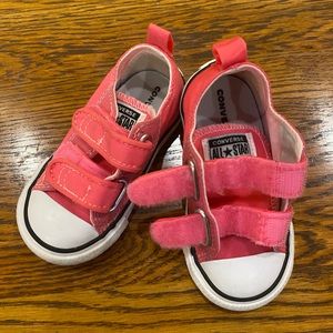 Infant Pink Velcro Converse size 6